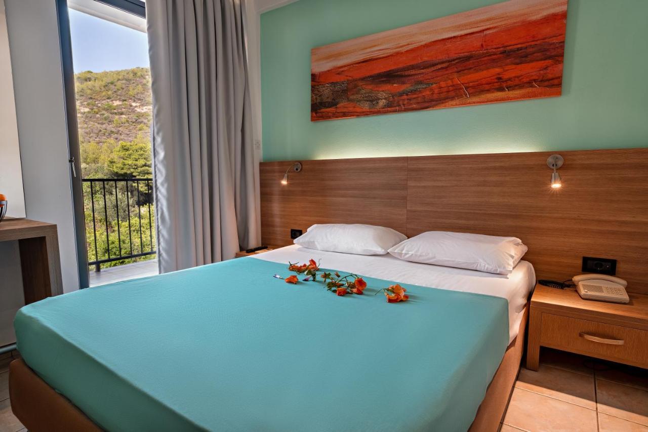 Hotel Pavlou Poros Town Exteriör bild