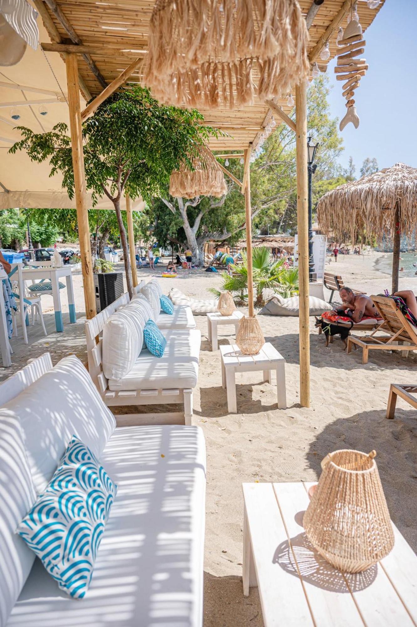 Hotel Pavlou Poros Town Exteriör bild