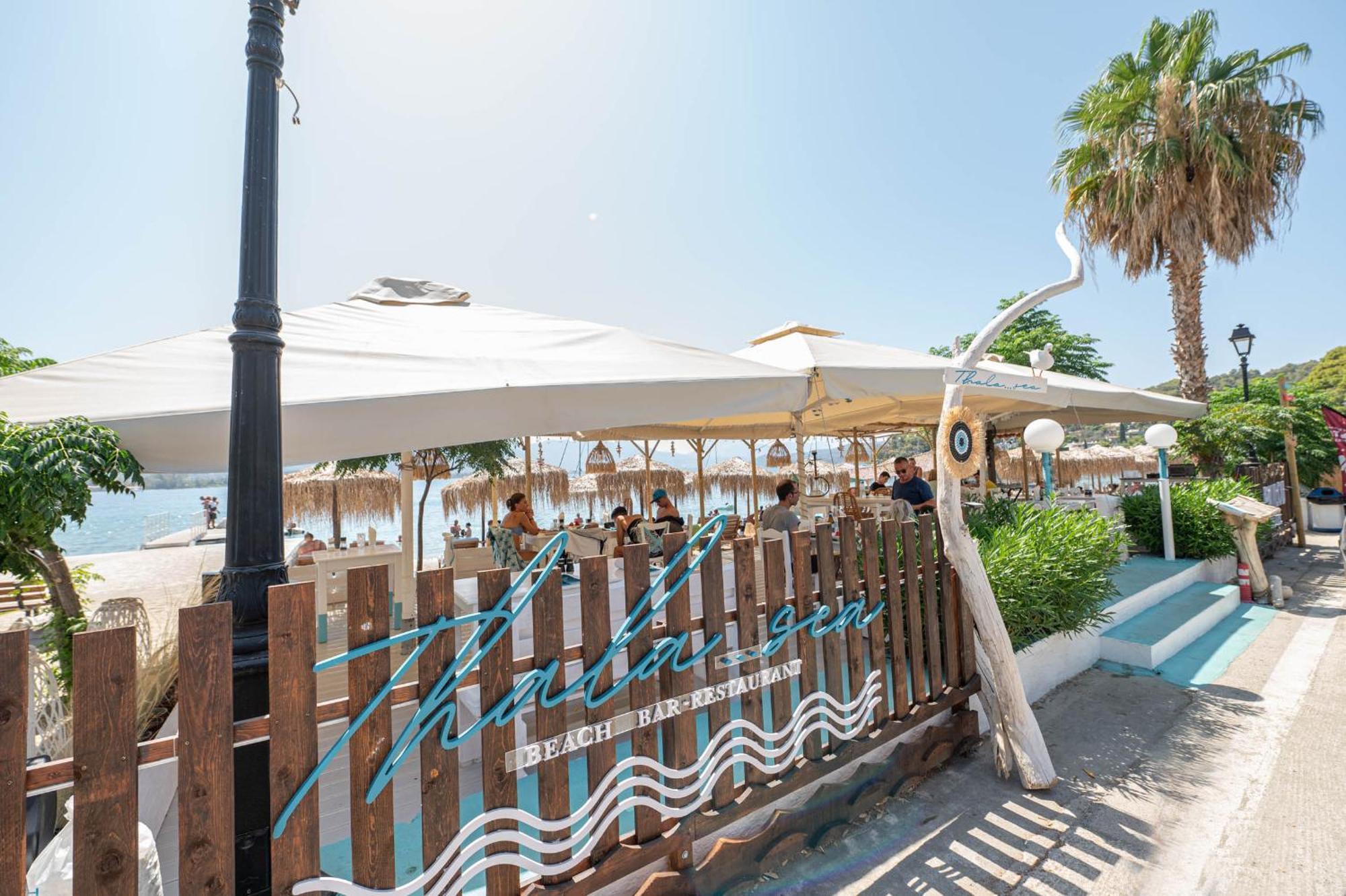 Hotel Pavlou Poros Town Exteriör bild